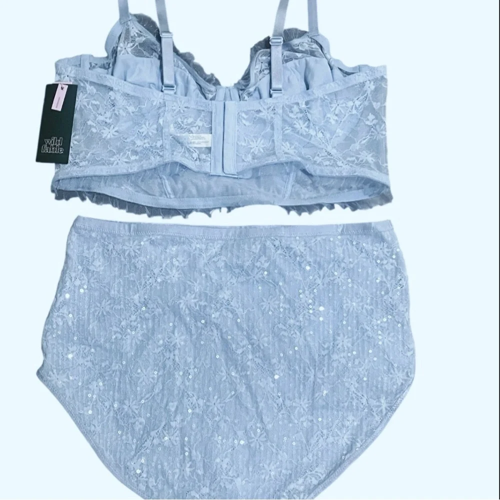 Wild Fable Women's Sequin‎ Lace Corset & Hot Pants Set Light Blue XL